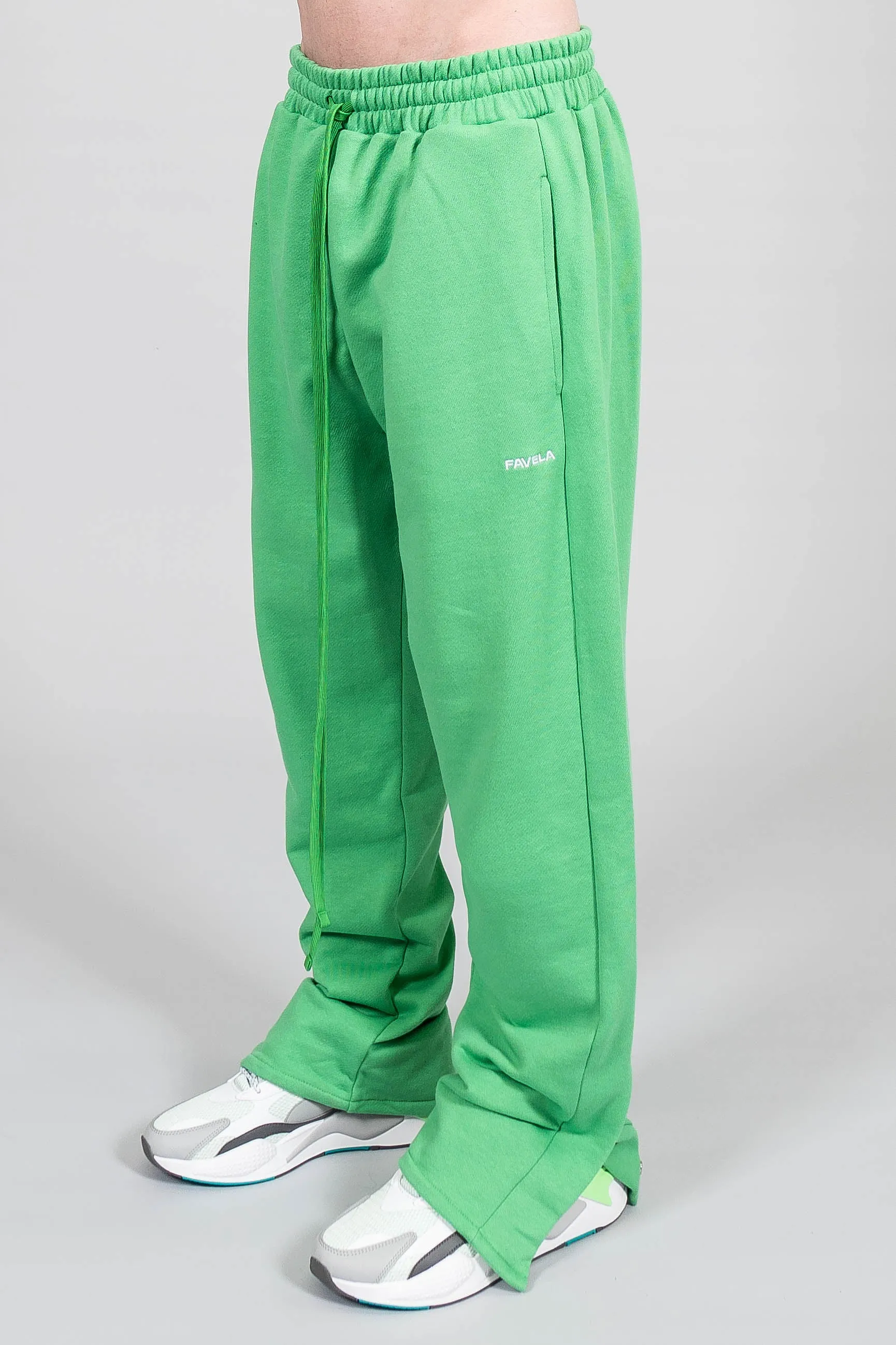 APPLE GREEN FLAP JOGGER