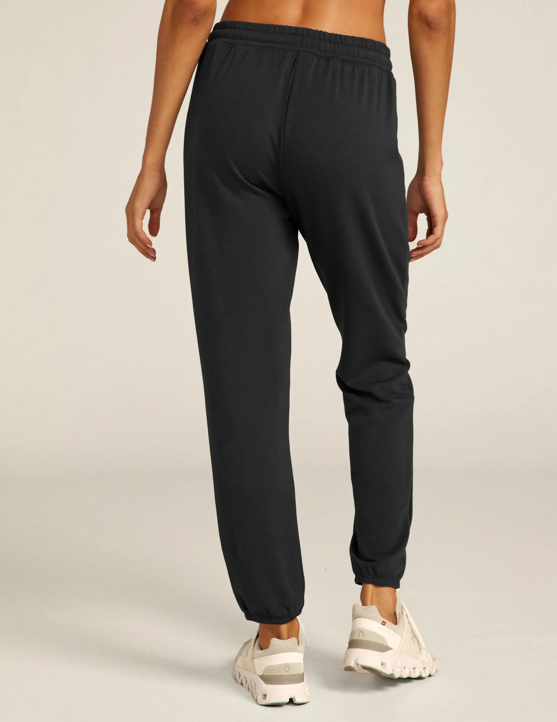 Cozy Fleece Off Duty Jogger