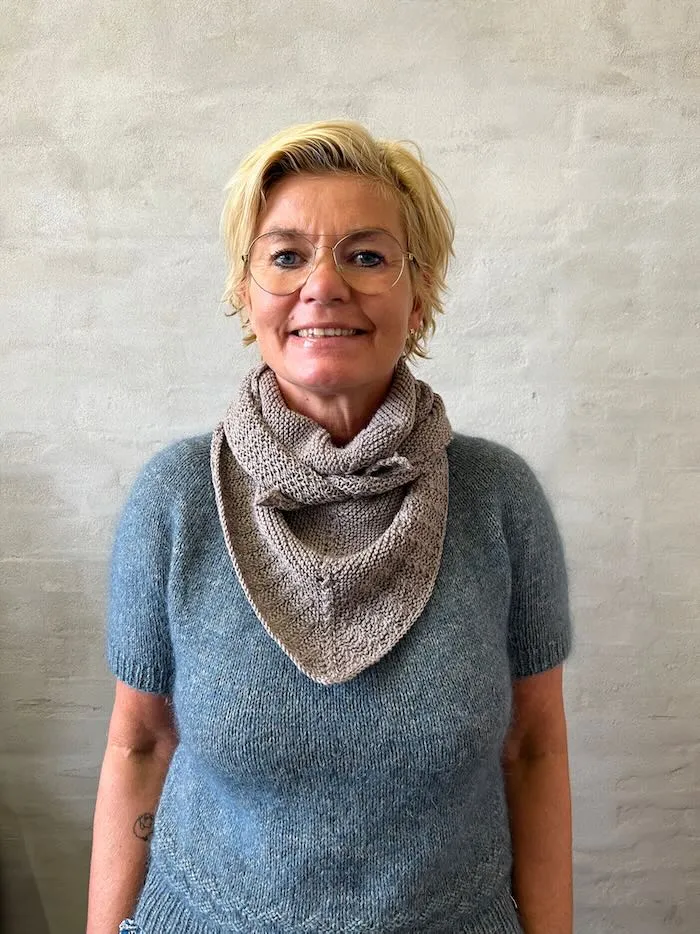 Ellie bandana scarf by Önling, knitting pattern