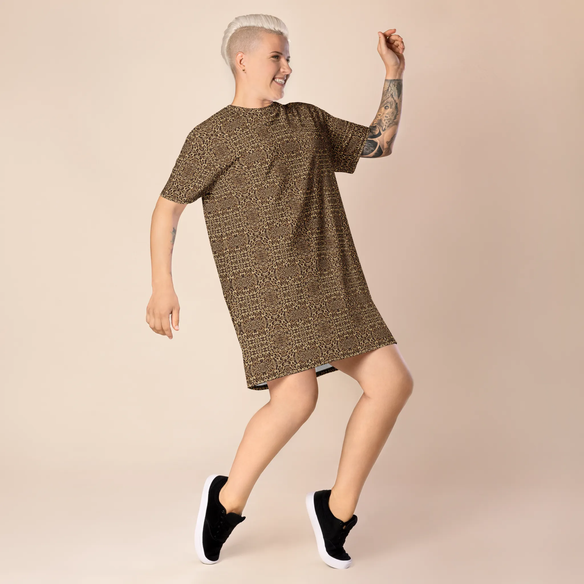 Recursia Contemplative Jaguar T-Shirt Dress