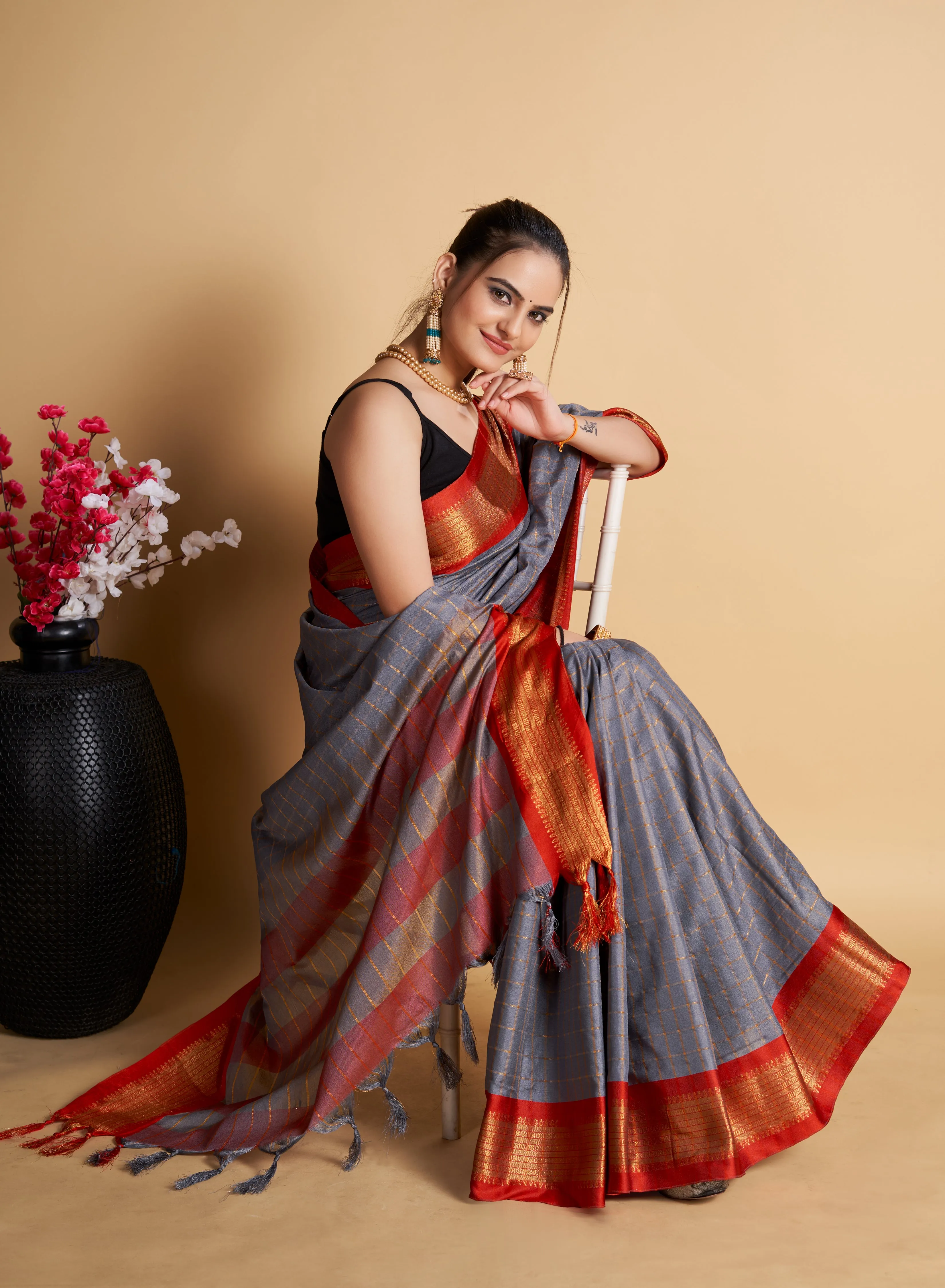 Women Party Wear Designer Grey Color Chex Pattern Silk Blend Saree Collection